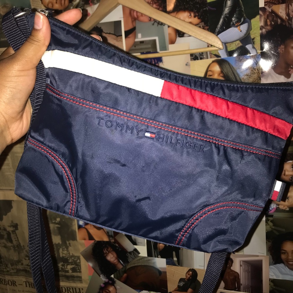 AUTHETIC VINTAGE Tommy Hilfiger Purse
